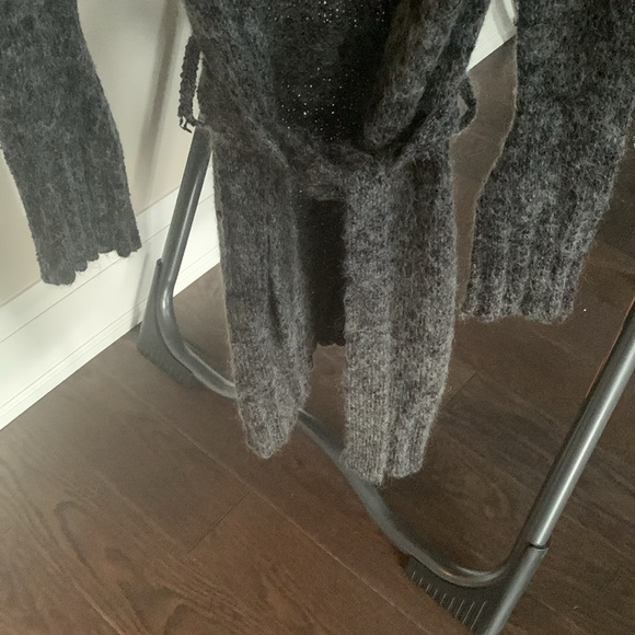 Women’s Annex Sweater - Picture 3 of 5